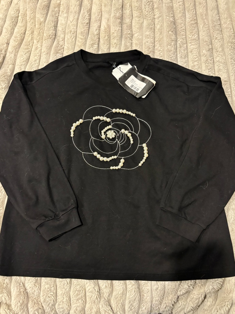 Black Long-Sleeve Embellished Floral Sweatshirt - Women By Joh — image 6 of 7